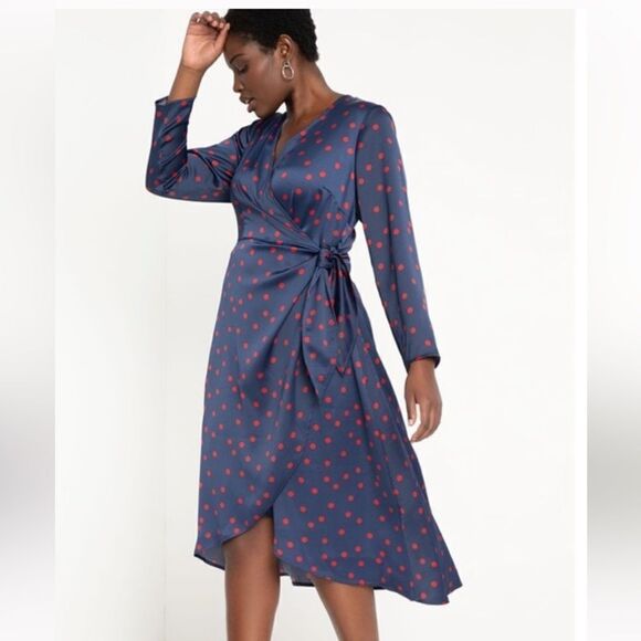 Eloquii Dresses & Skirts - Eloquii Tulip Hem Wrap Polka Dot Dress